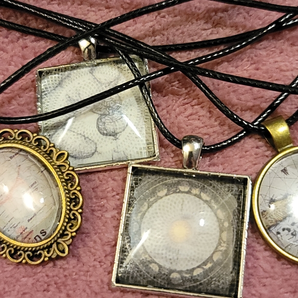 Story in a Locket - Picture 4 of 10